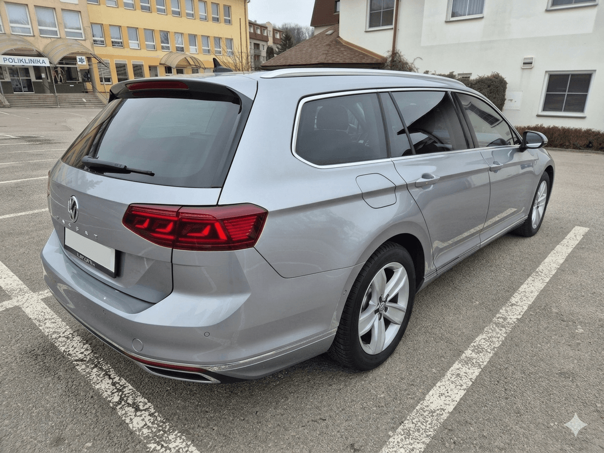 2020 Volkswagen PASSAT - 7