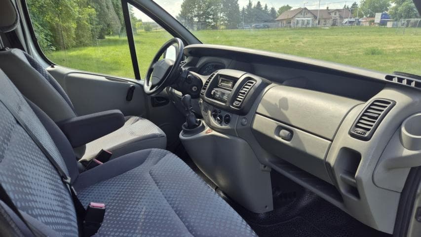 2009 Renault TRAFIC - 7