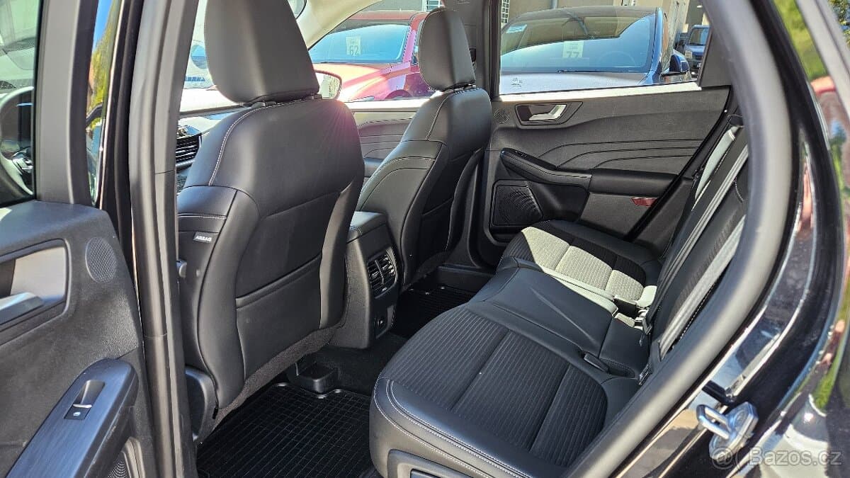 2023 Ford KUGA - 7