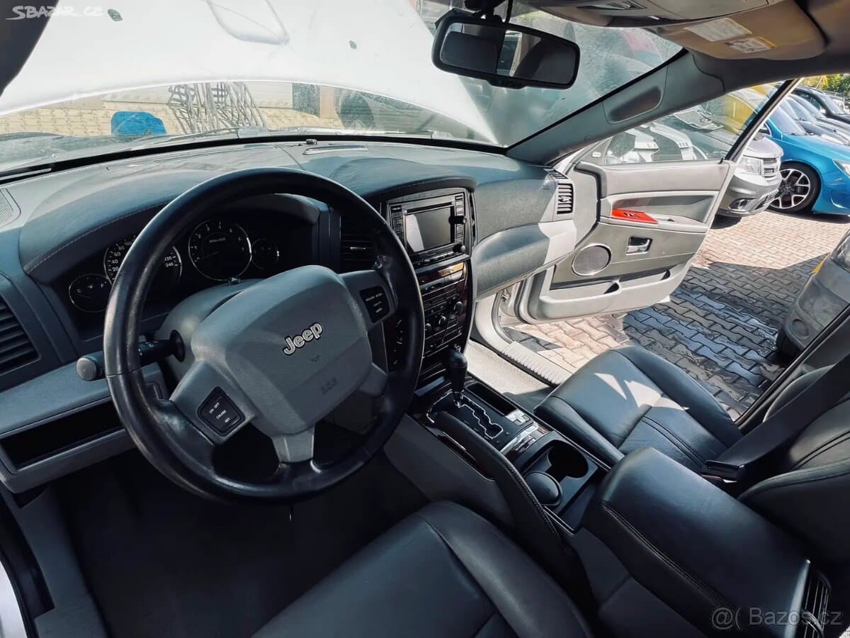 2007 Jeep CHEROKEE - 7