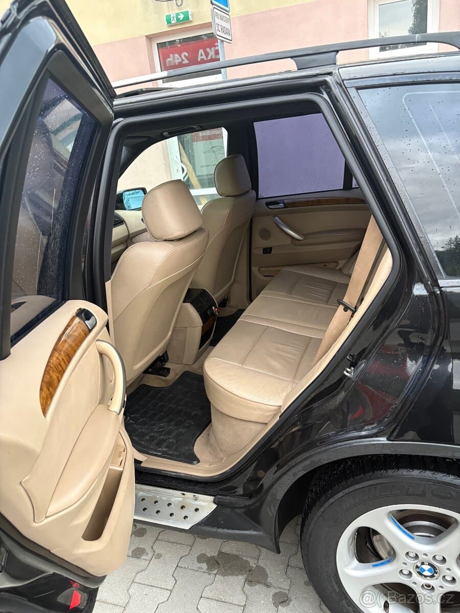 2001 BMW X5 - 7