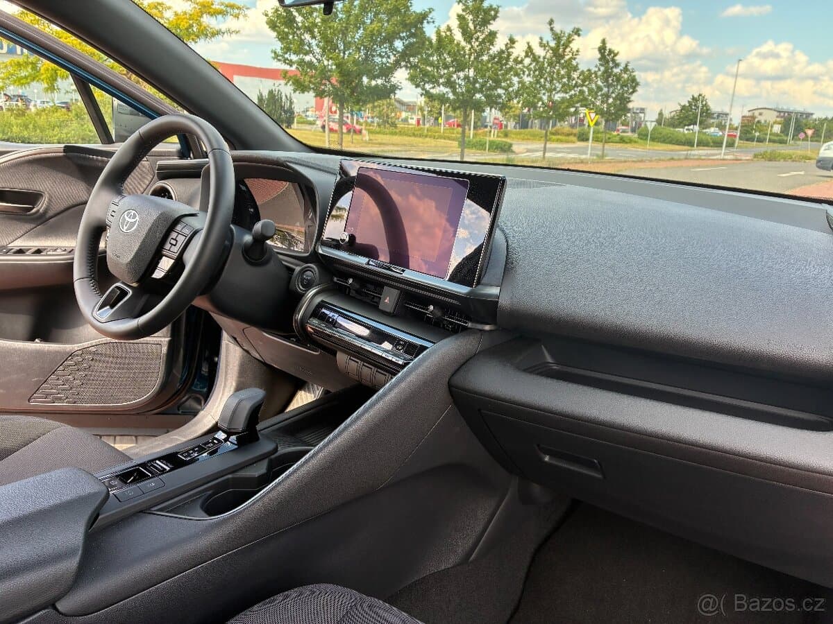 2025 Toyota C-HR - 7