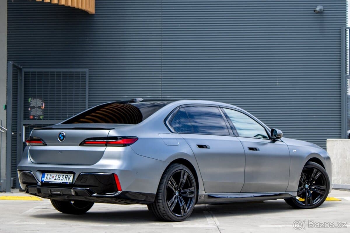 2023 BMW OSTATNÍ - 7