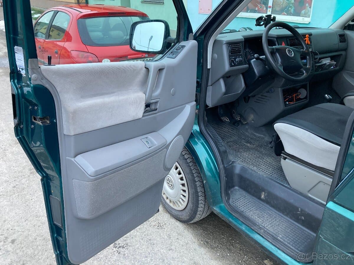 2000 Volkswagen CARAVELLE - 7
