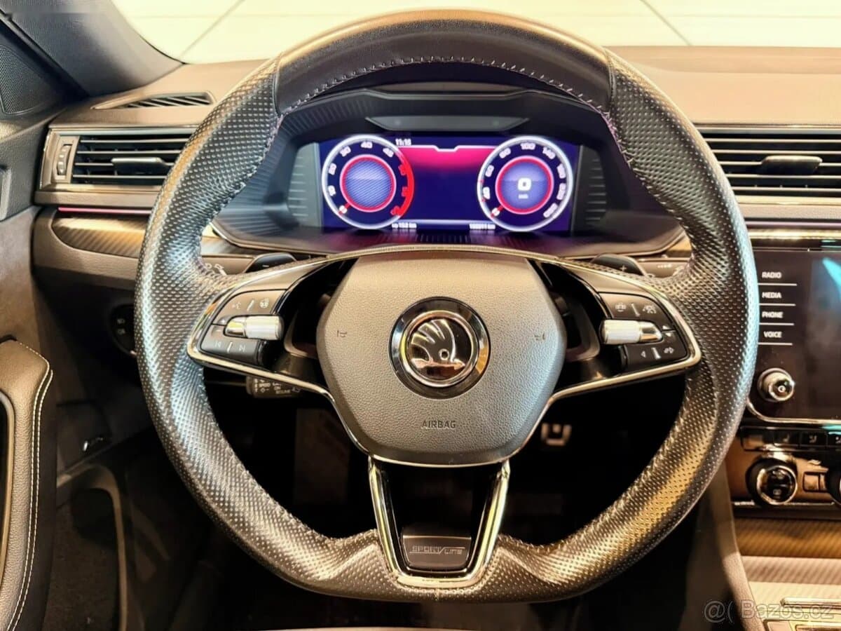 2020 Škoda SUPERB - 7