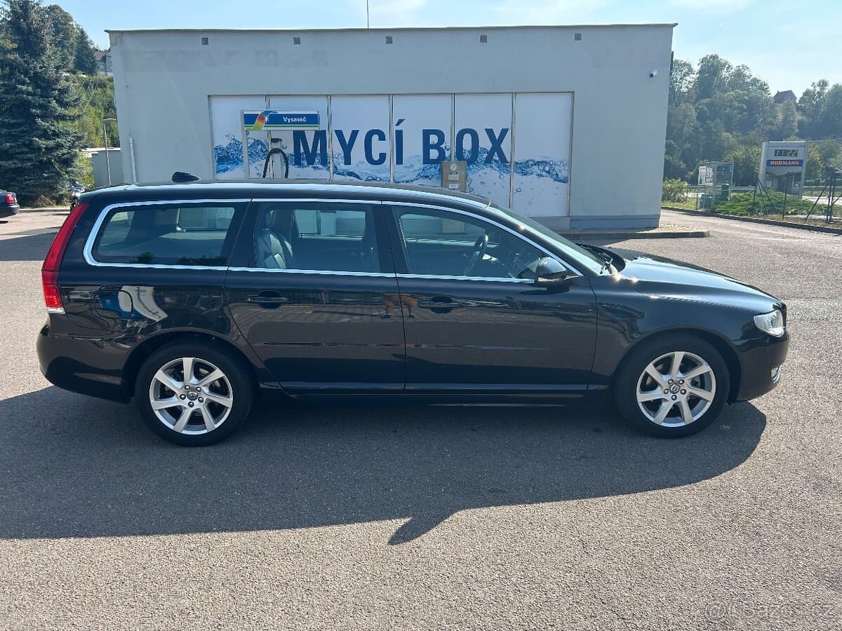 2015 Volvo V70 - 7