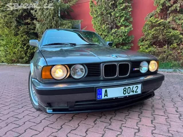 1989 BMW M5 - 7