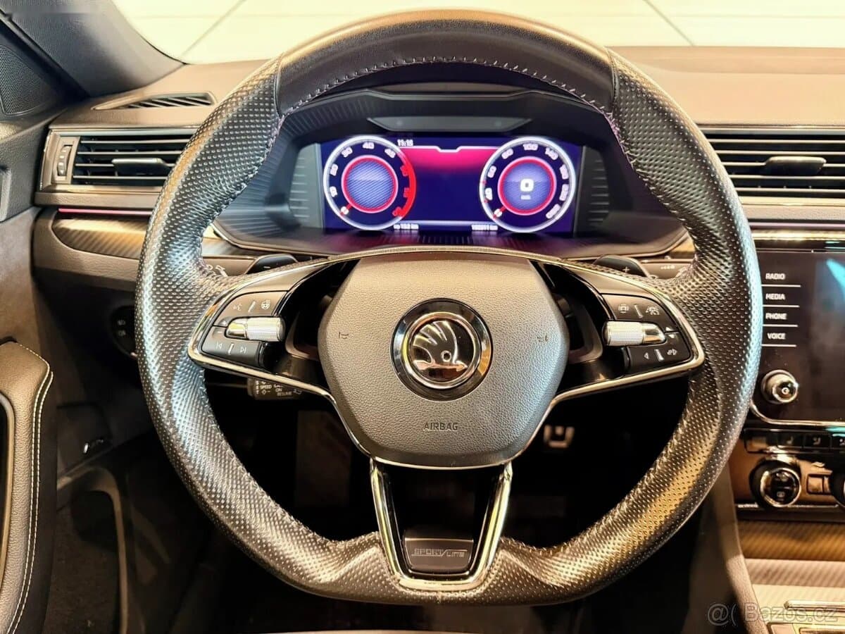2020 Škoda SUPERB - 7