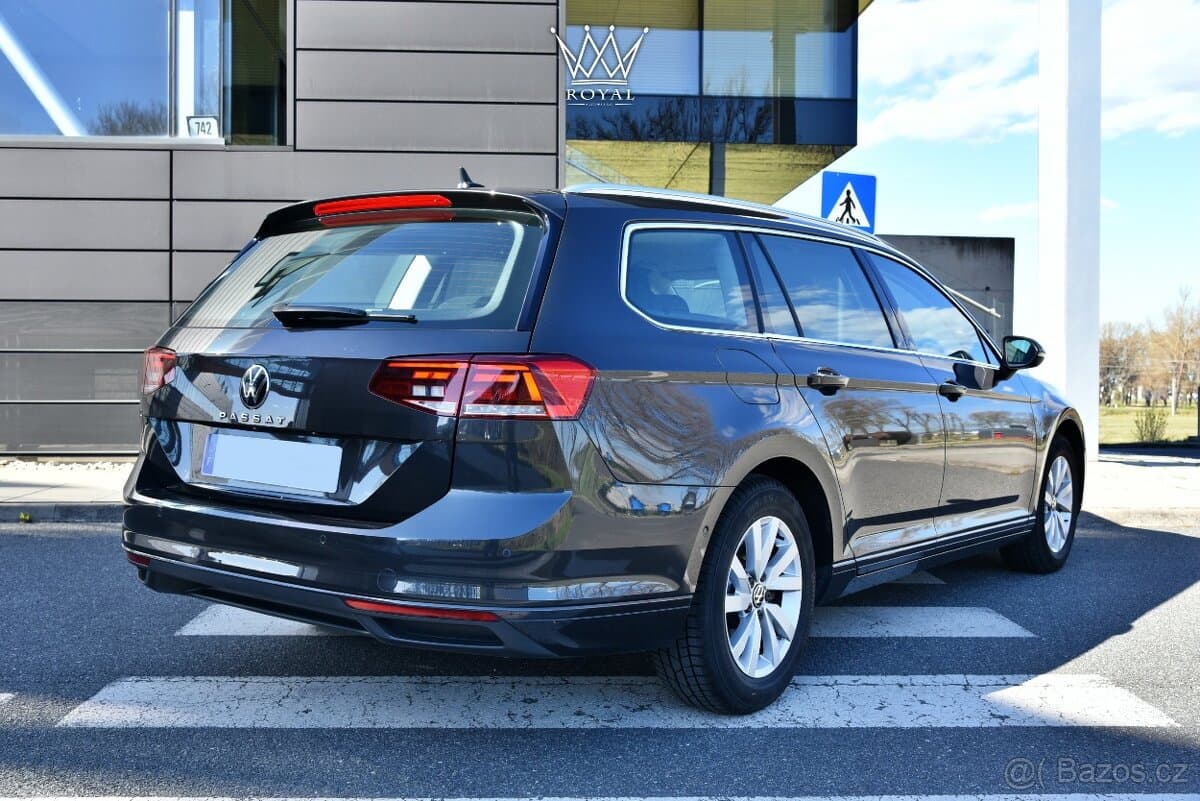 2021 Volkswagen PASSAT - 7