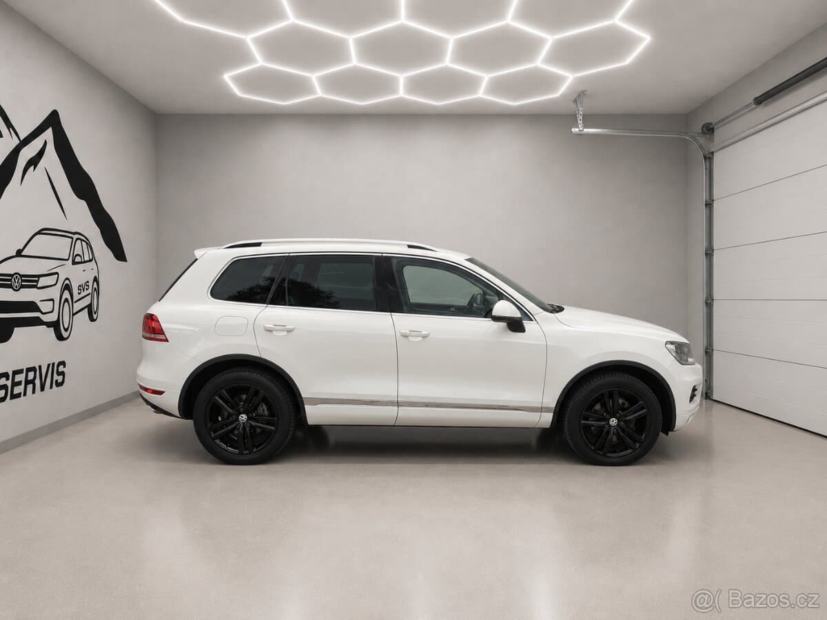 2011 Volkswagen TOUAREG - 7