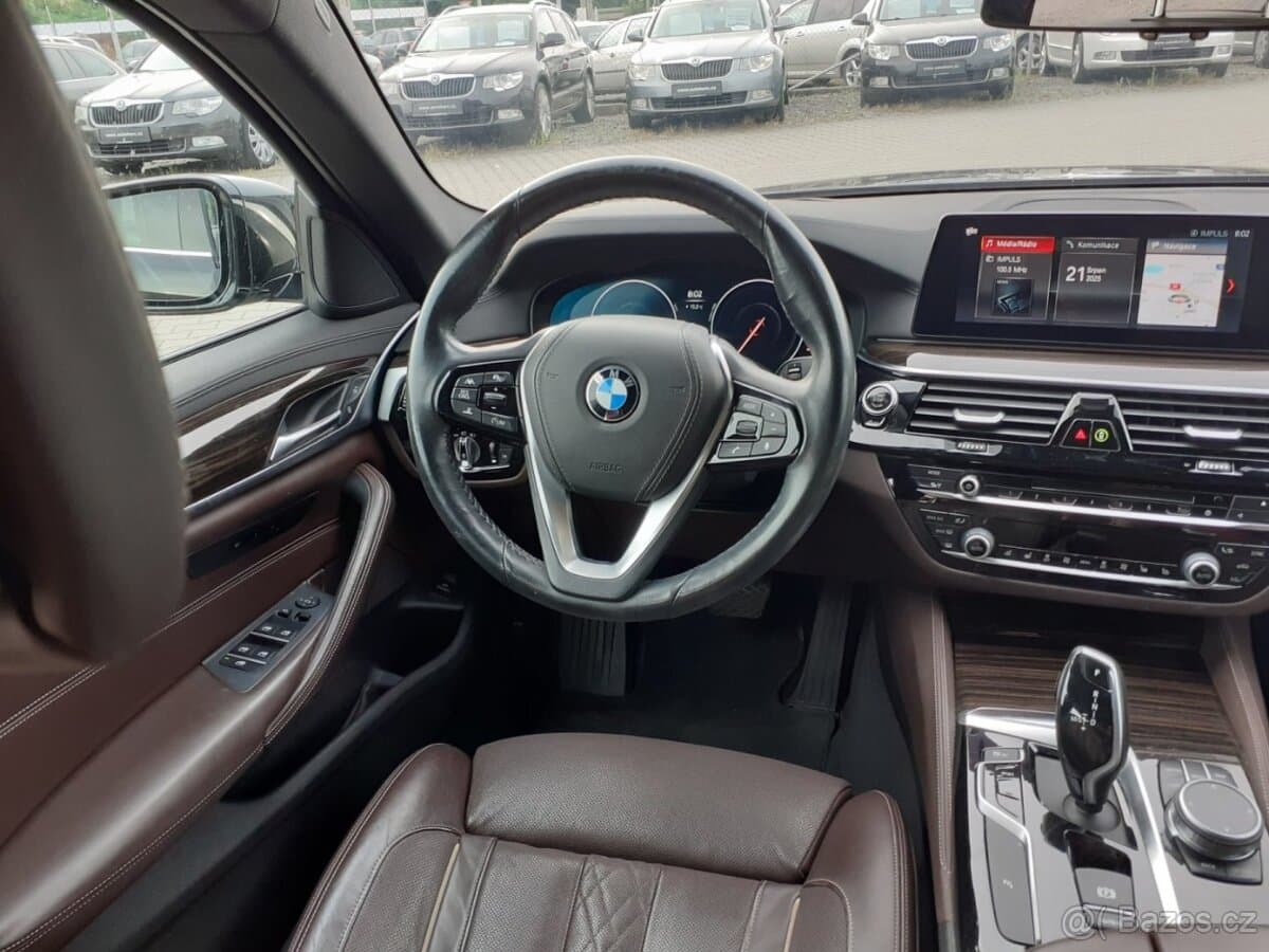 2019 BMW 5-SERIES - 7