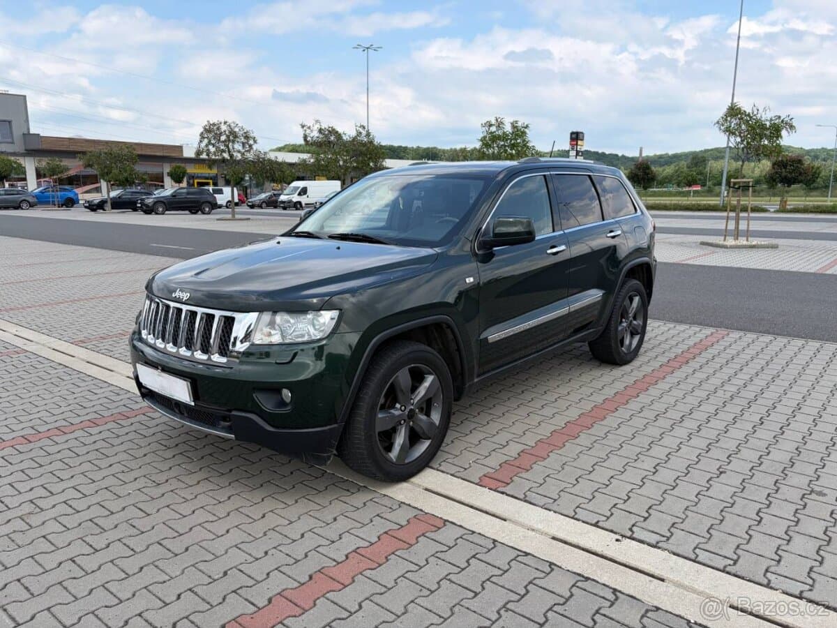 2011 Jeep CHEROKEE - 7