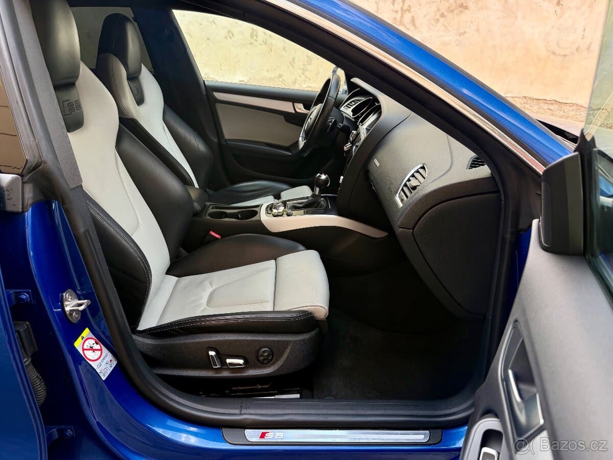 2012 Audi S5 - 7