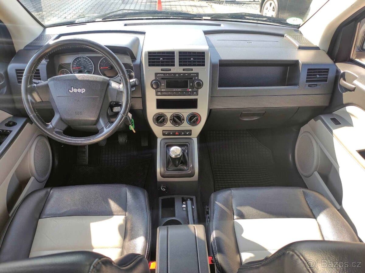 2008 Jeep COMPASS - 7