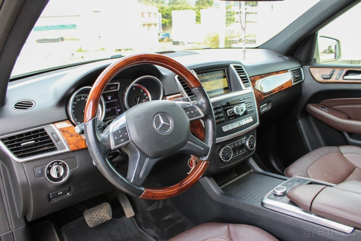 2012 Mercedes-Benz M-CLASS - 7