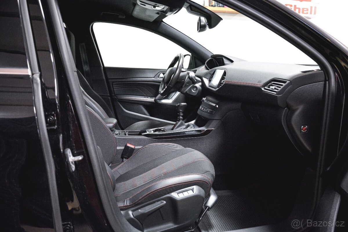 2020 Peugeot 308 - 7