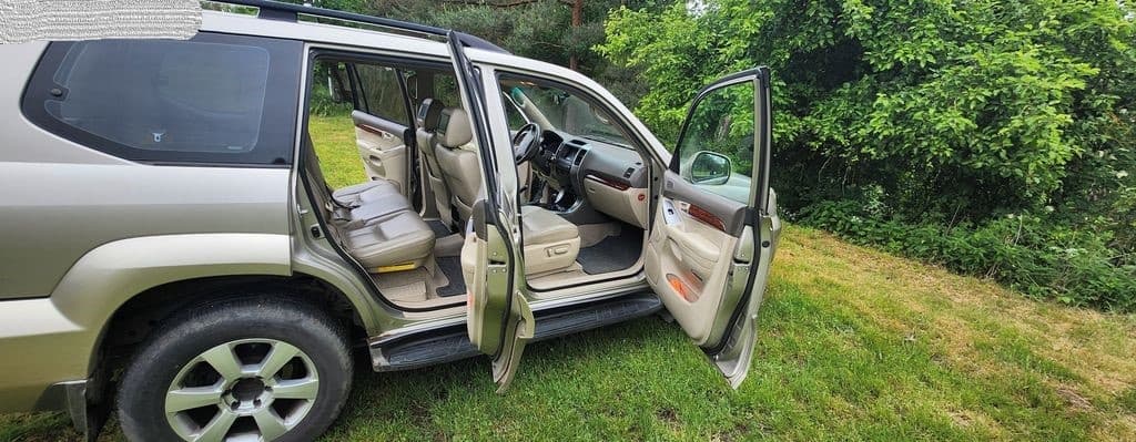 2004 Toyota LAND CRUISER - 7