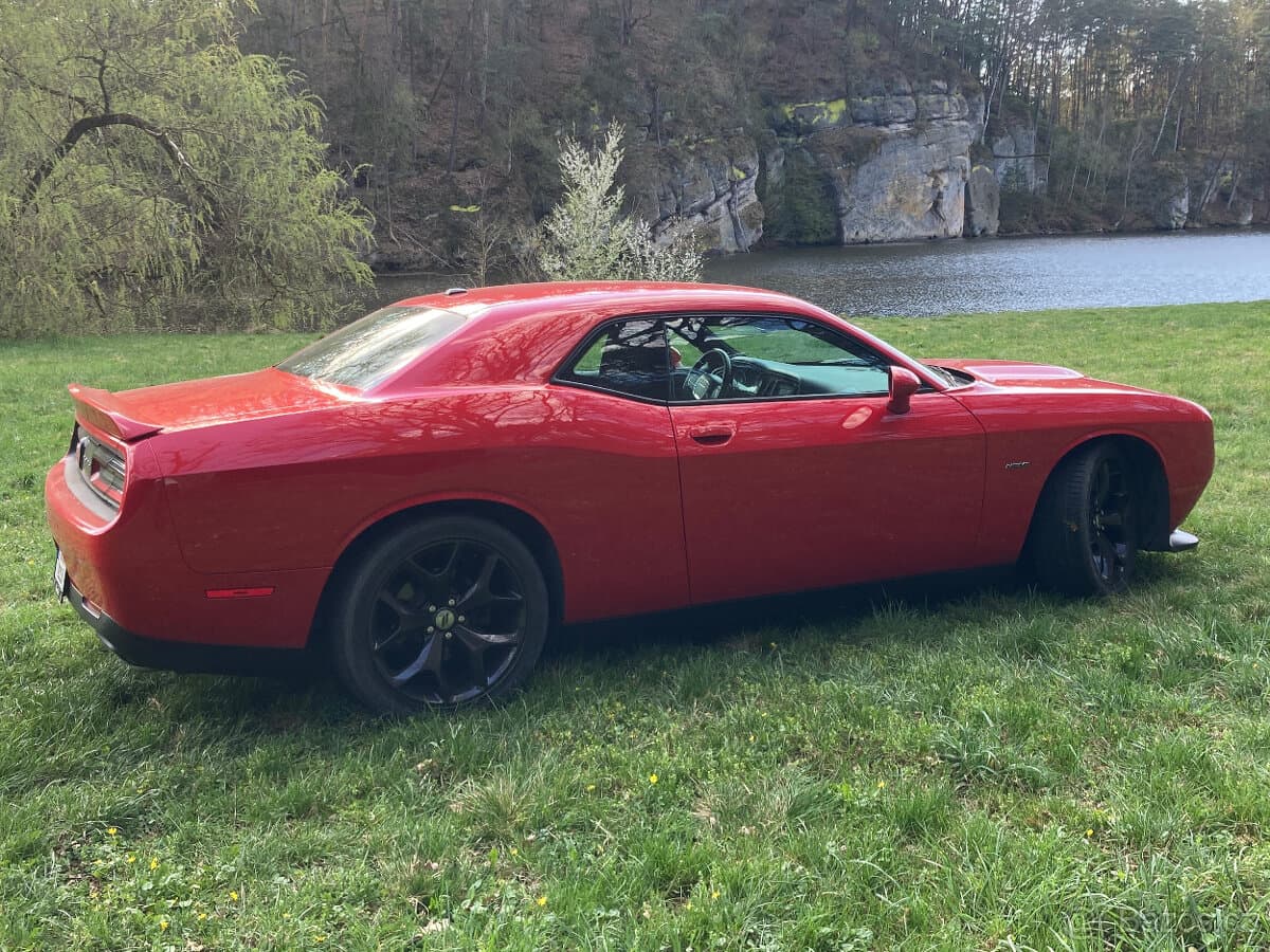 2019 Dodge CHALLENGER - 7