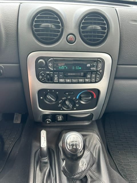 2002 Jeep CHEROKEE - 7