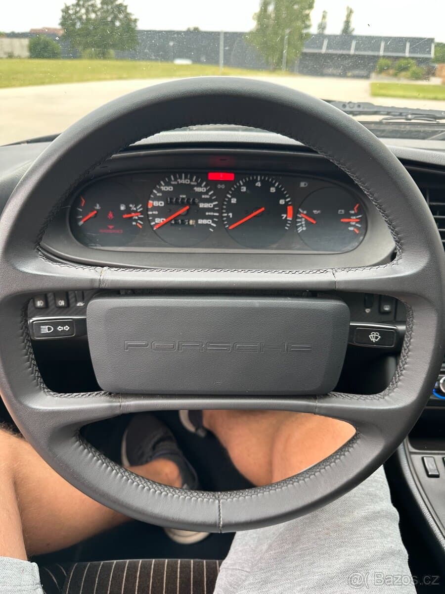 1989 Porsche 944 - 7