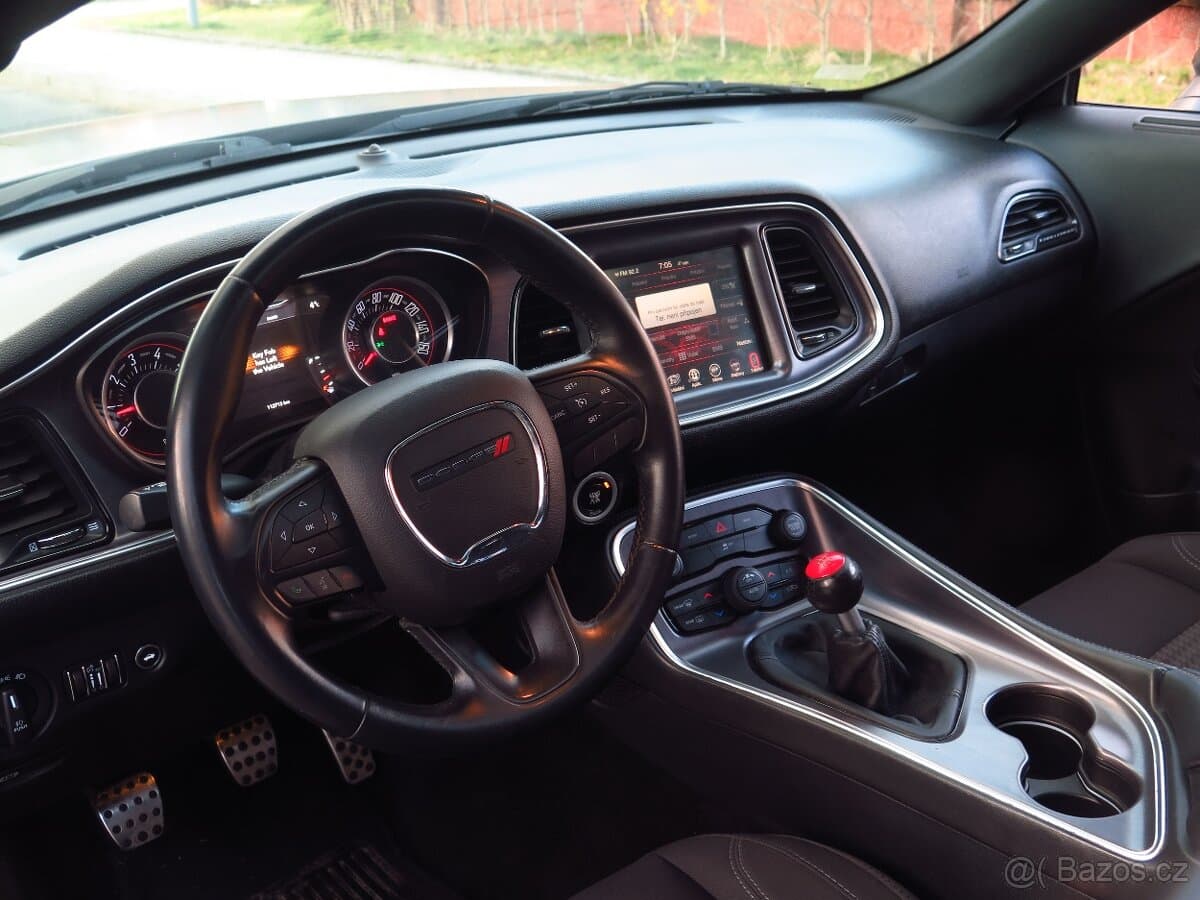 2015 Dodge CHALLENGER - 7