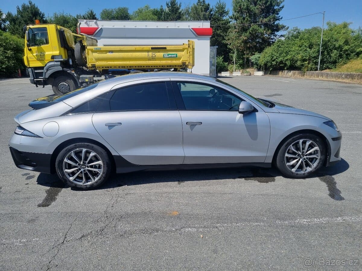2023 Hyundai IONIQ 6 - 7