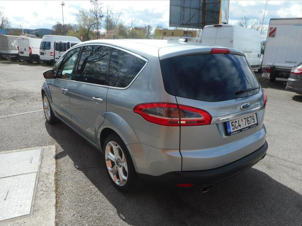 2010 Ford S-MAX - 7