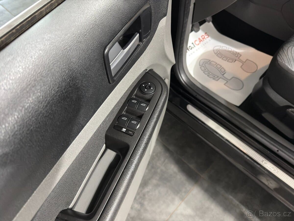 2011 Ford FOCUS - 7