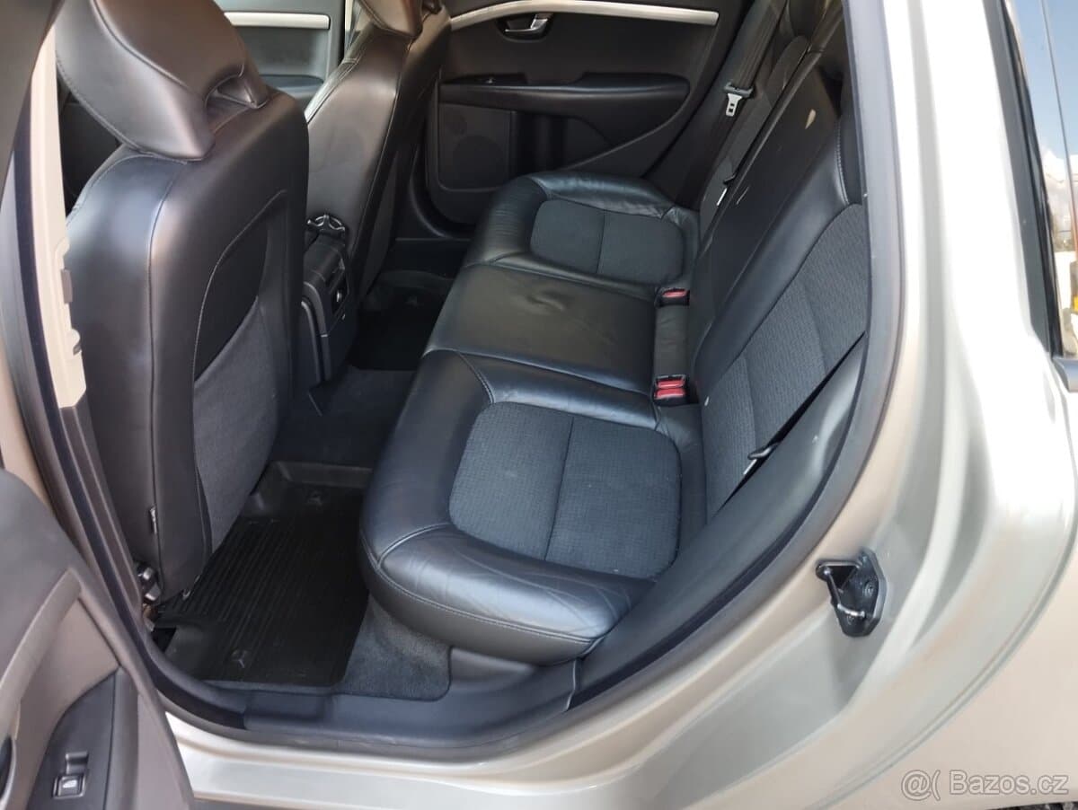 2008 Volvo V70 - 7