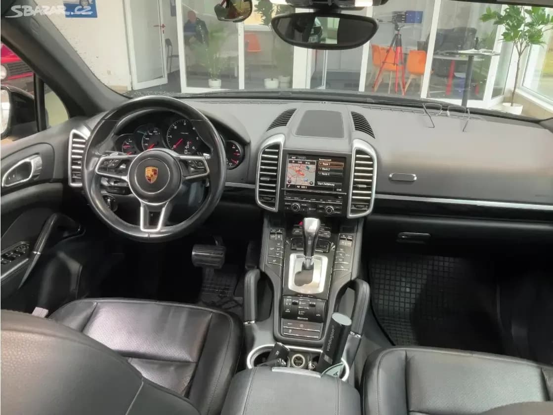 2016 Porsche CAYENNE - 7
