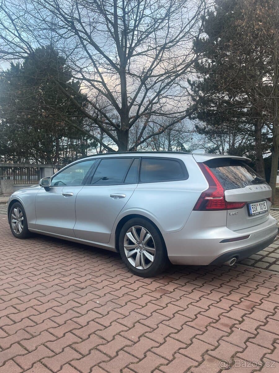2018 Volvo V60 - 7