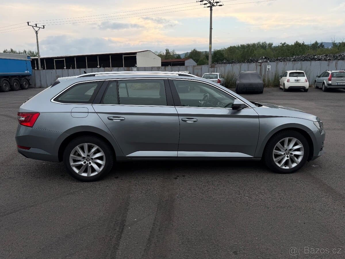 2021 Škoda SUPERB - 7