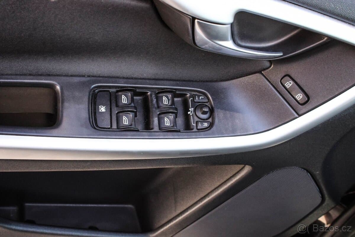2009 Volvo XC60 - 7