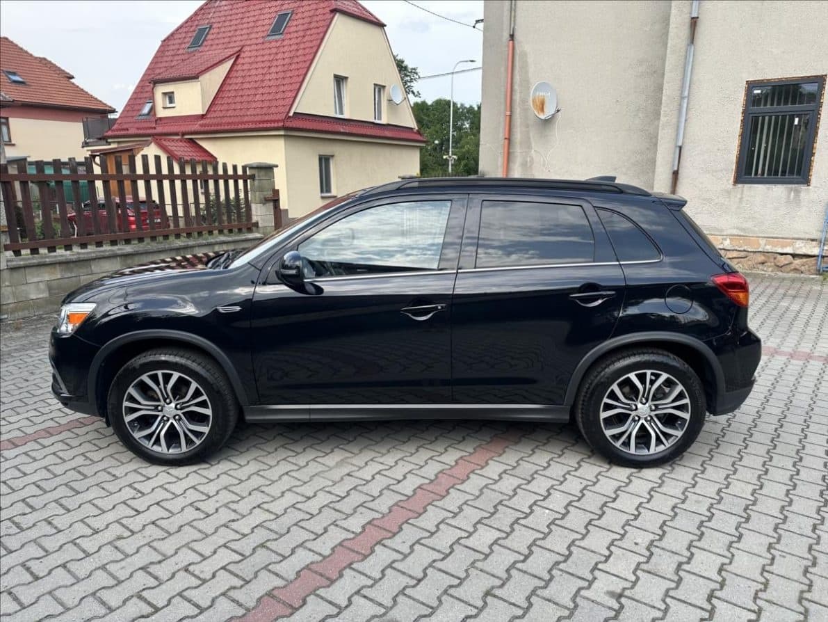 2017 Mitsubishi ASX - 7