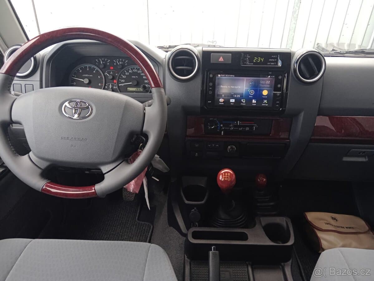 2022 Toyota LAND CRUISER - 7