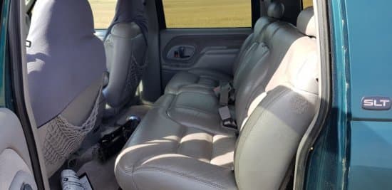 Chevrolet SUBURBAN - 7