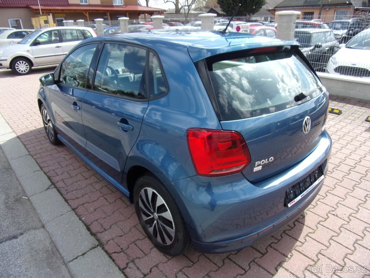 2017 Volkswagen POLO - 7