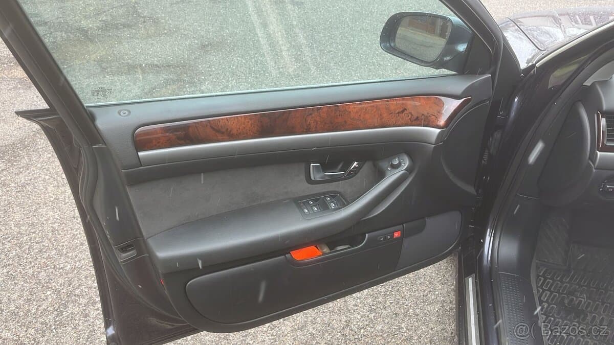2005 Audi A8 - 7