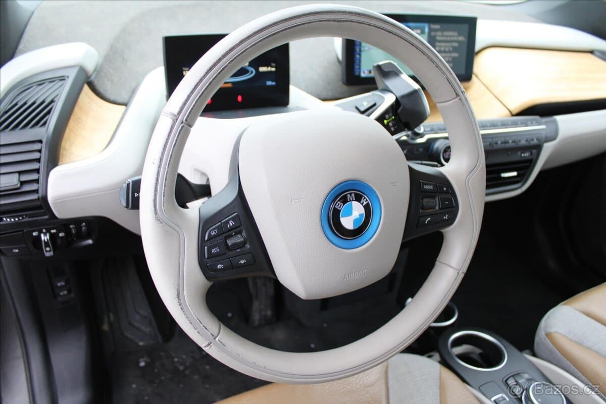 2015 BMW i3 - 7