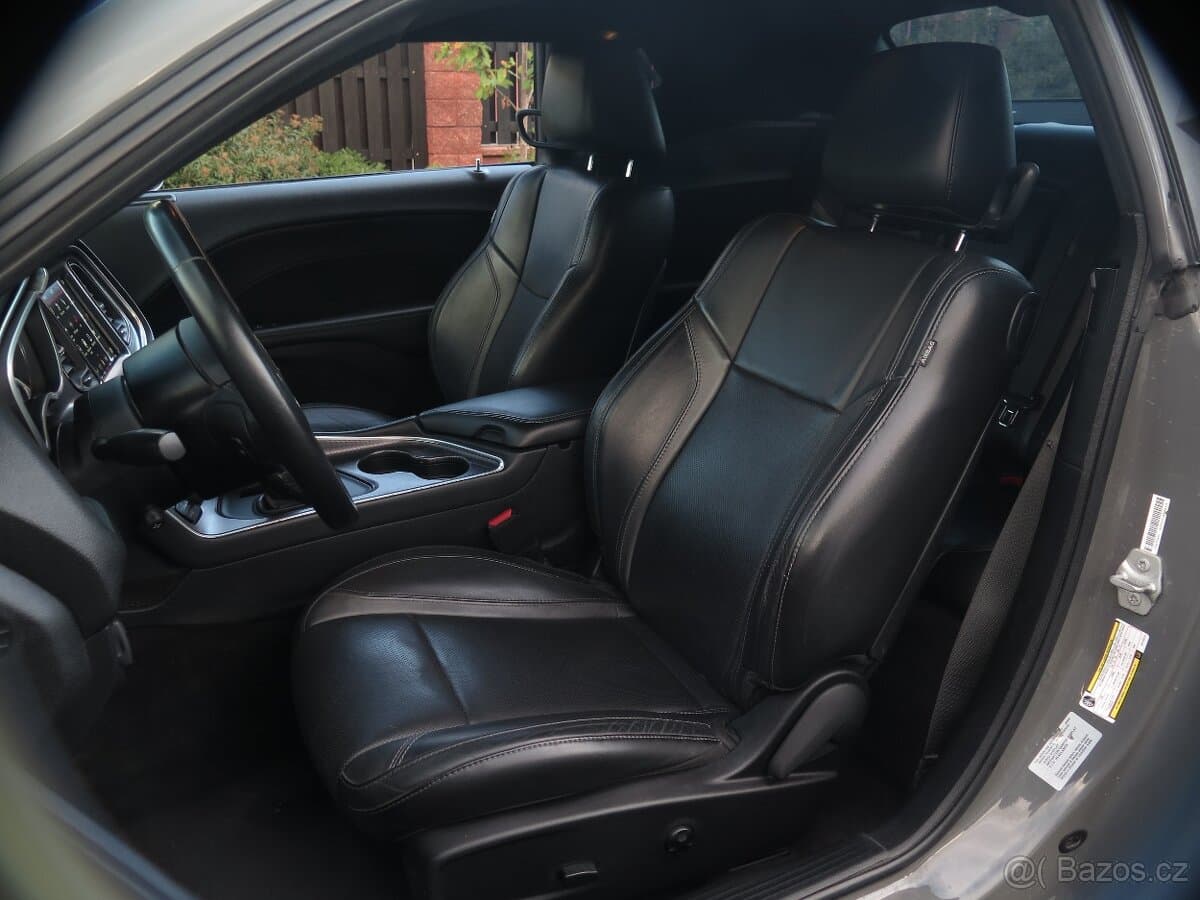 2018 Dodge CHALLENGER - 7