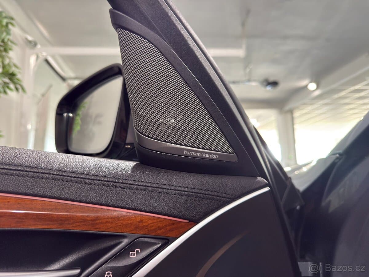 2018 BMW 5-SERIES - 7
