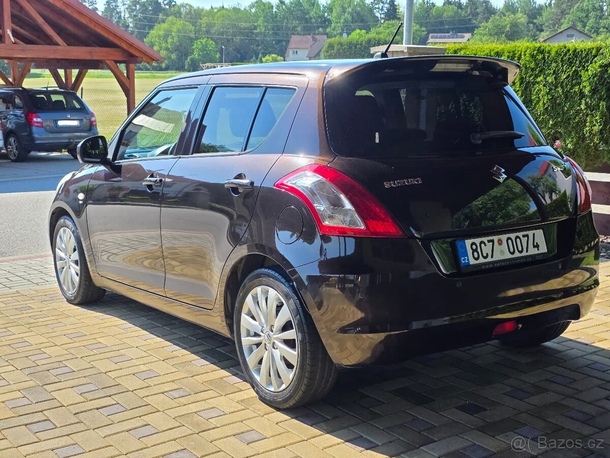 2012 Suzuki SWIFT - 7