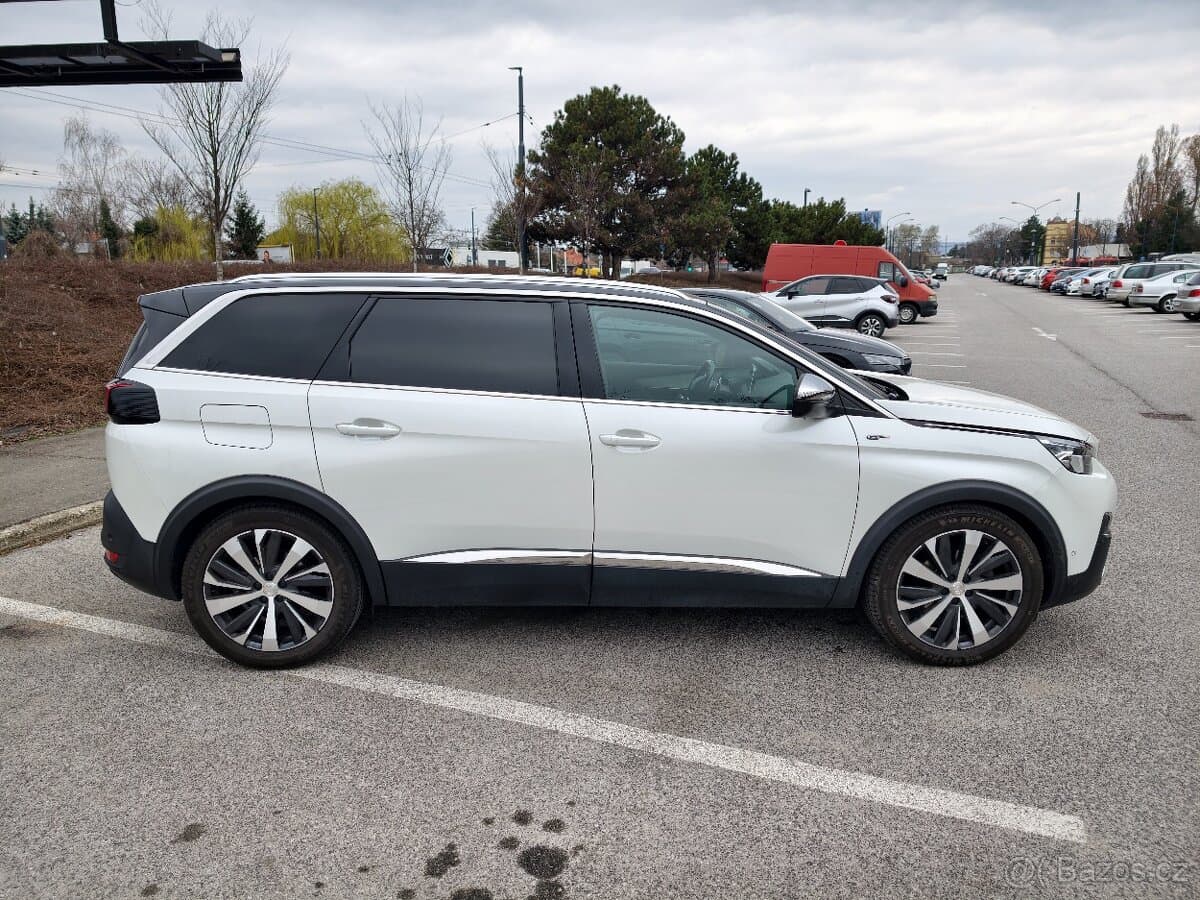 2019 Peugeot 5008 - 7