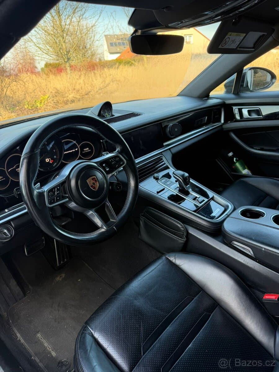 2018 Porsche PANAMERA - 7
