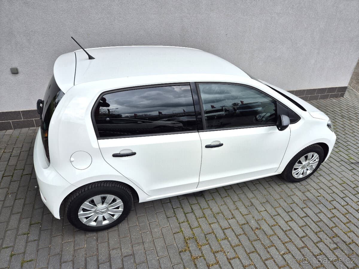 2018 Volkswagen UP! - 7
