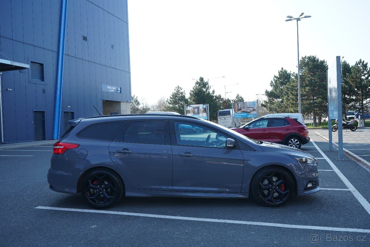 Ford FOCUS - 7