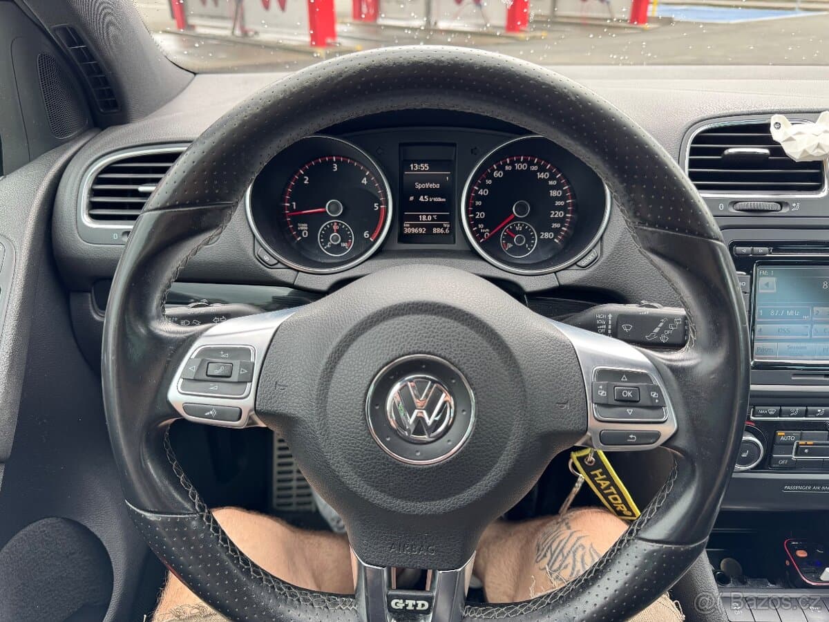 2011 Volkswagen GOLF - 7