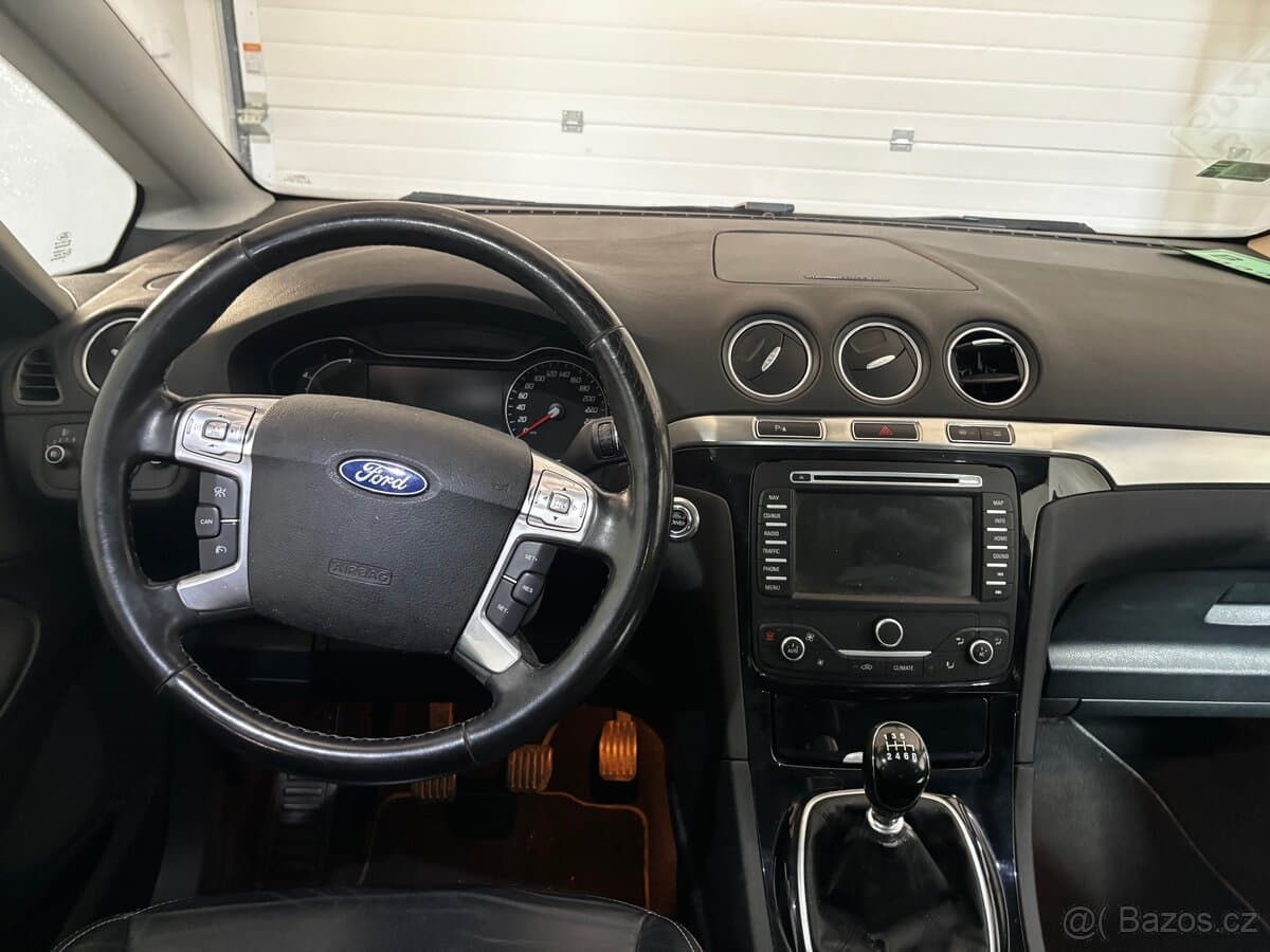 Ford S-MAX - 7
