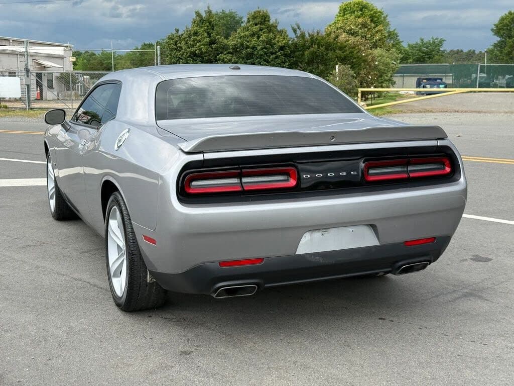 2017 Dodge CHALLENGER - 7