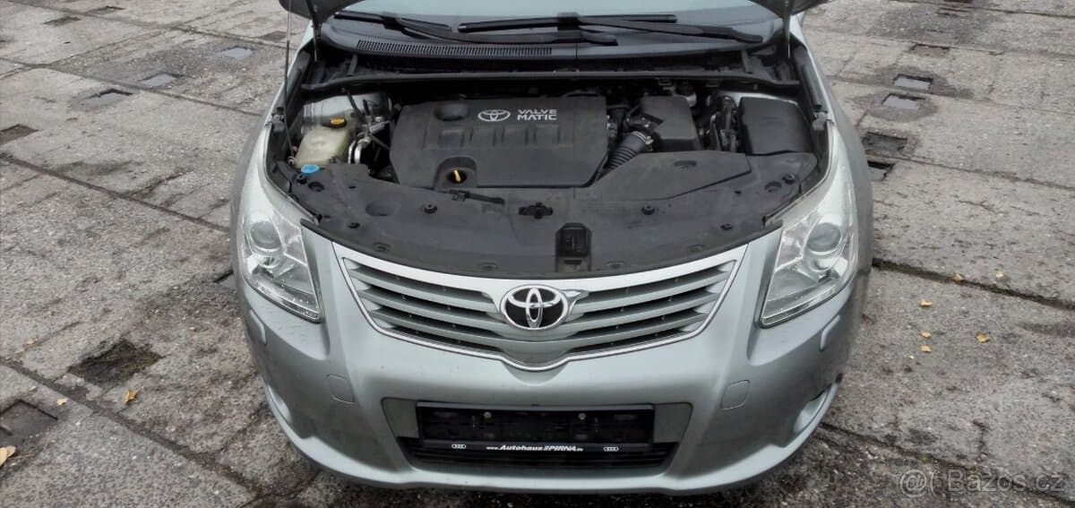 2011 Toyota AVENSIS - 7